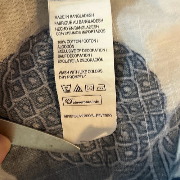 IZOD Saltwater Hawaiian Mens Size XL Shirt Relaxed Classics Blue Pineapple Print - Picture 6 of 10